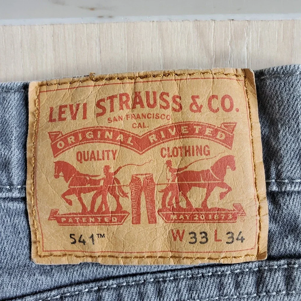 Levis 541 Jeans Mens 33x34 Grey Athletic Taper Stretch Denim Tapered Pants